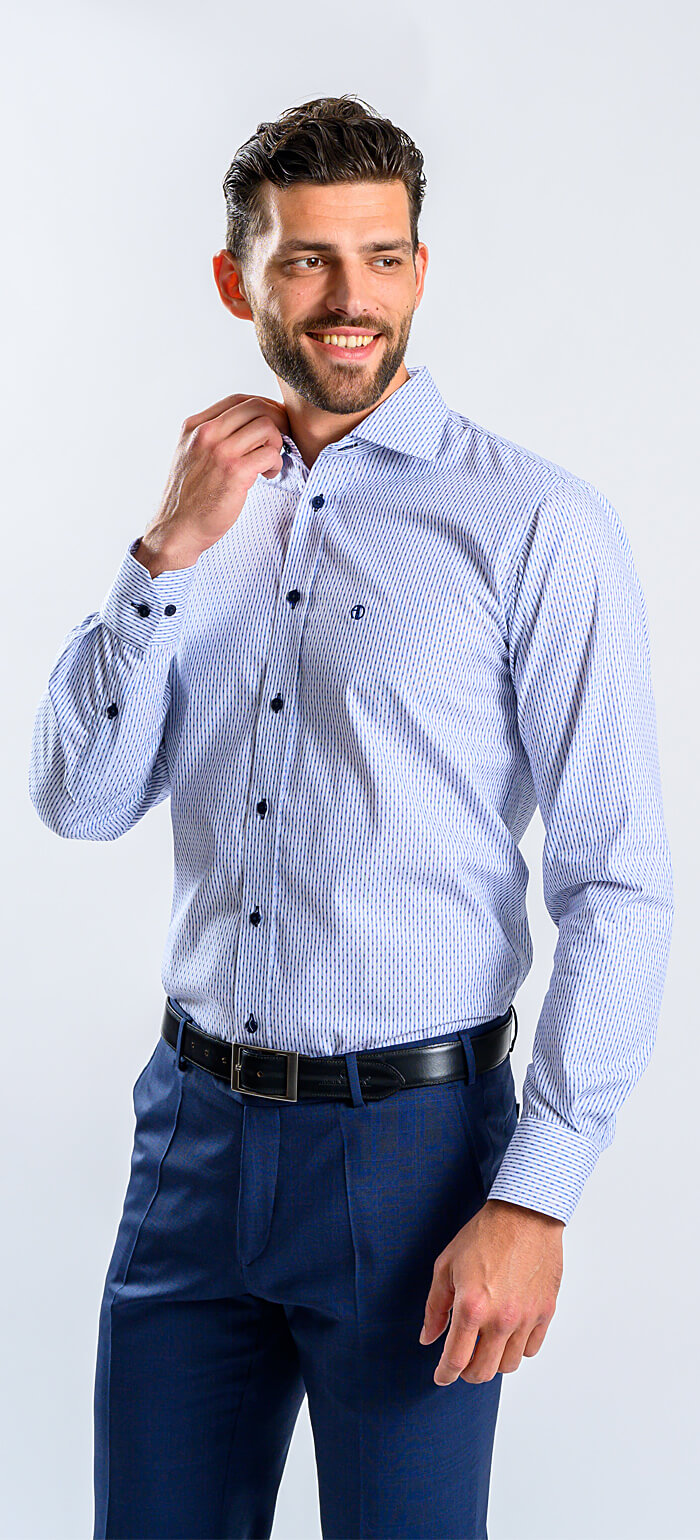 Biela Slim Fit košeľa s modrými pásikmi