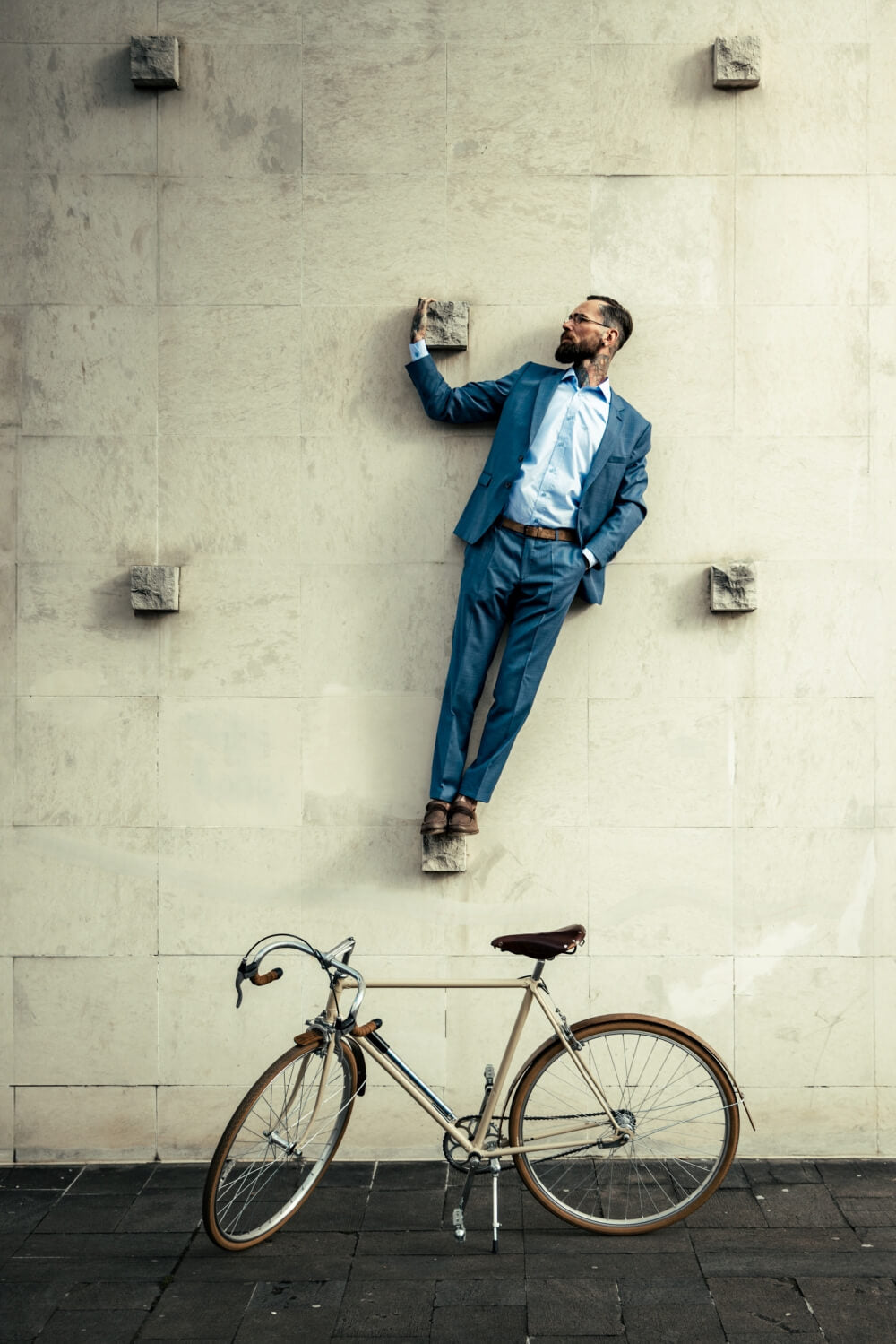 Bledomodrý Slim Fit oblek