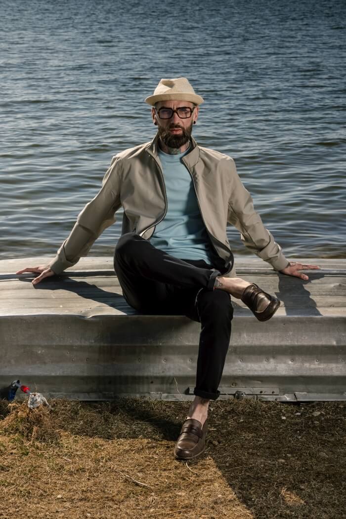 Bledozelené tričko s patentom