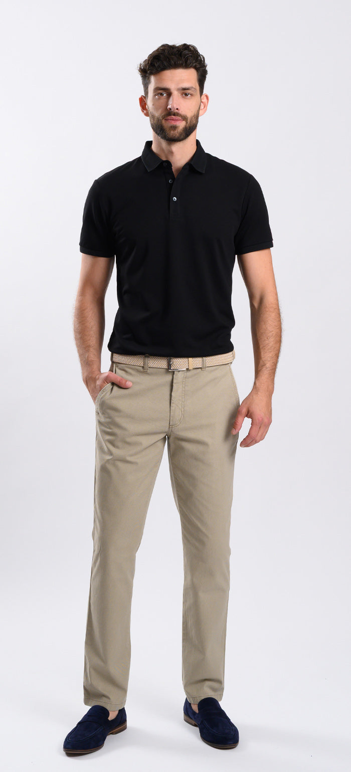 Čierna polokošeľa