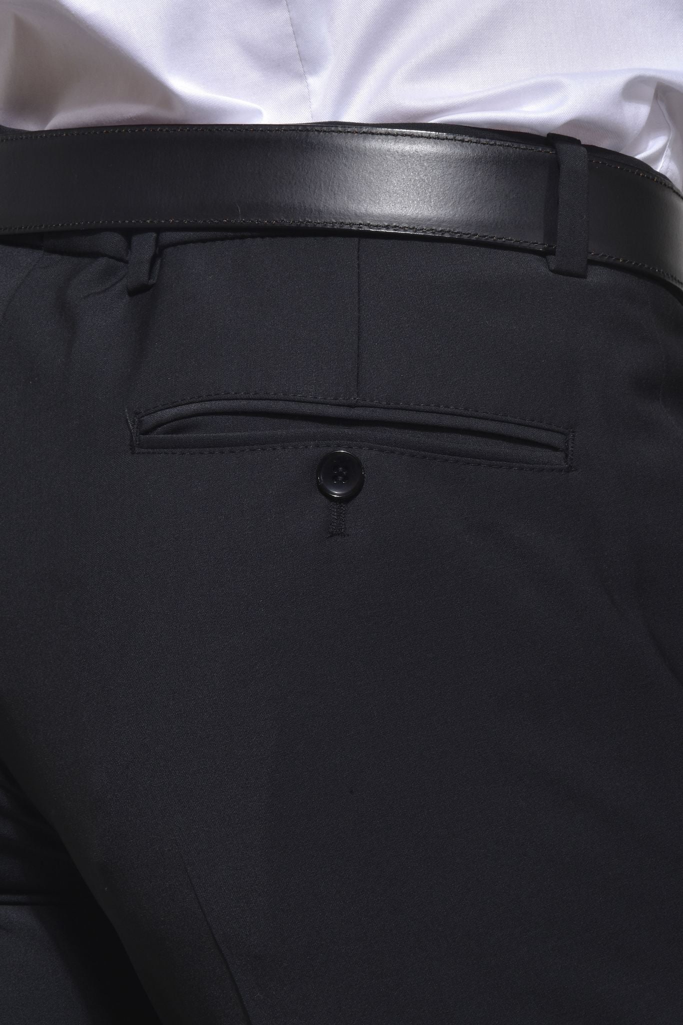 Čierne oblekové nohavice