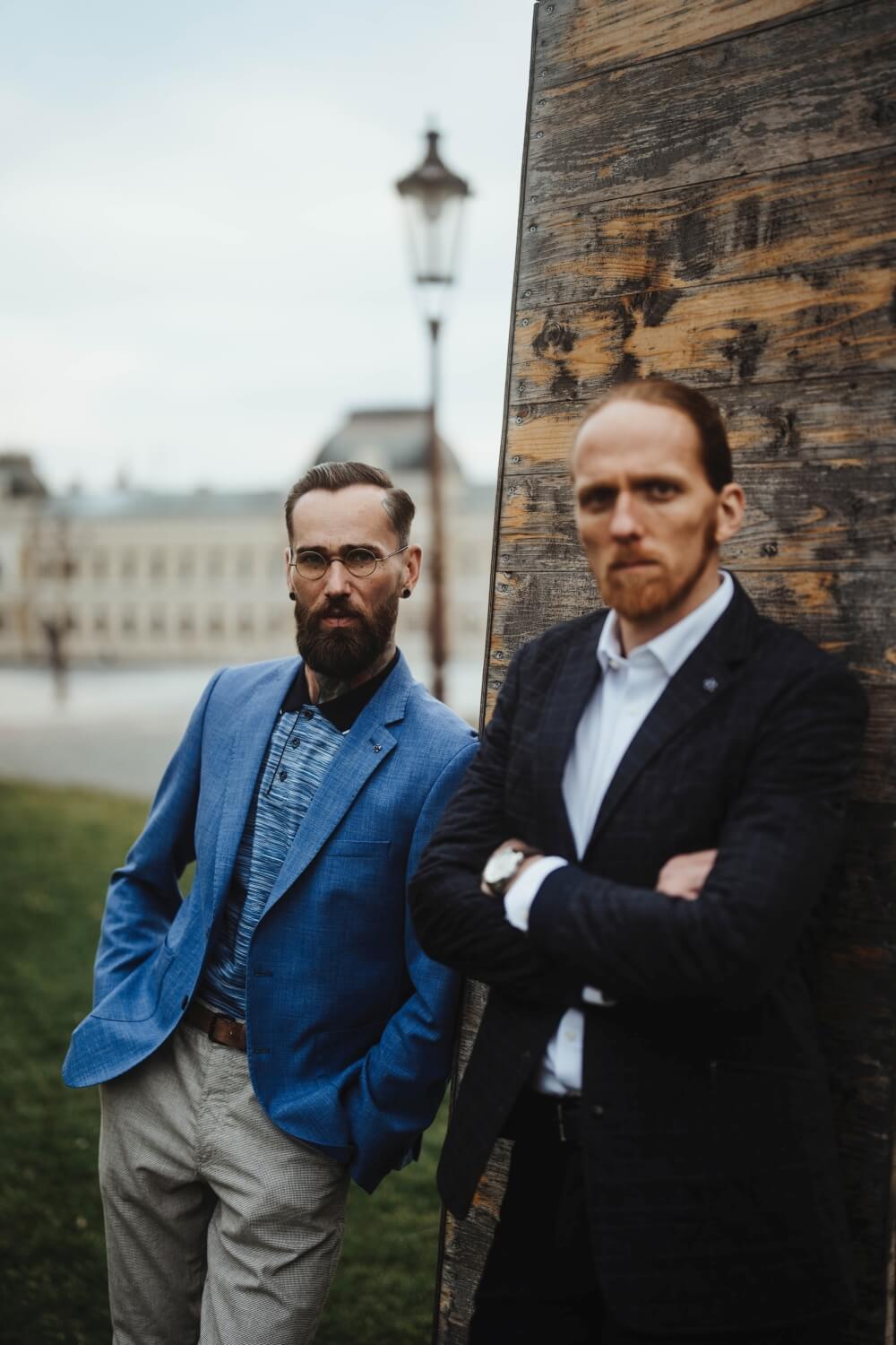 Kráľovsky modré sako s ľanom