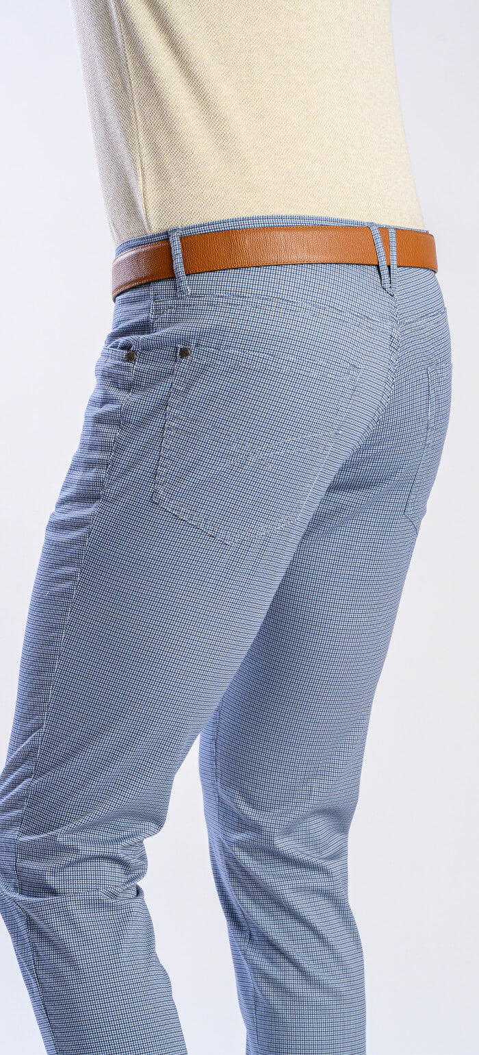 Modro-sivé voľnočasové nohavice so vzorom kohútej stopy