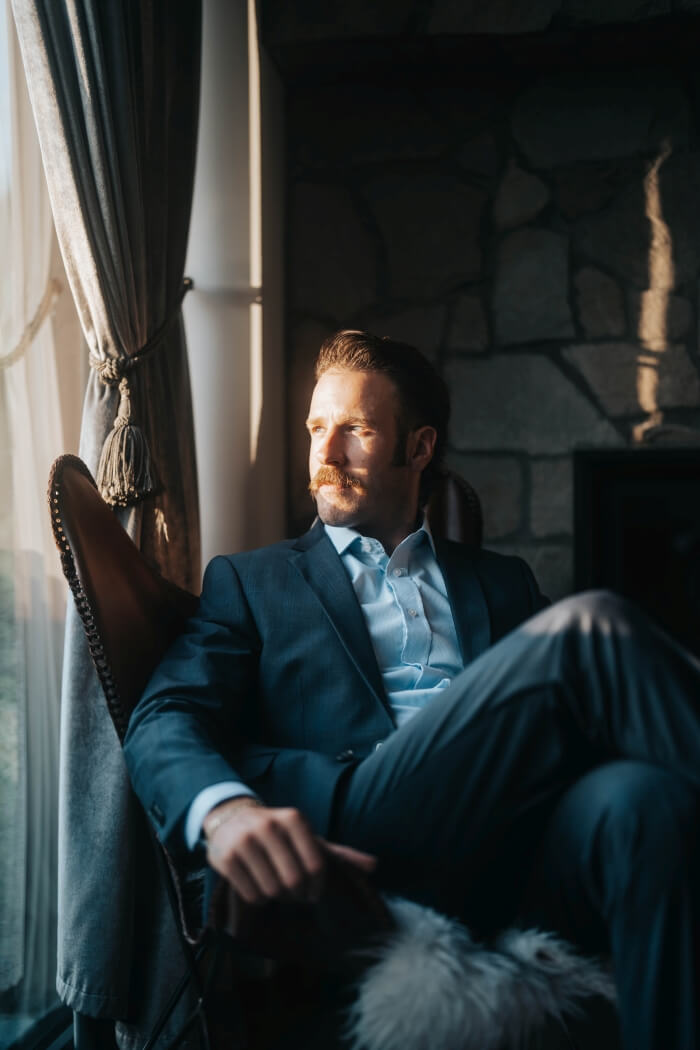 Modrý Slim fit oblek s modrým károm XL veľkosti