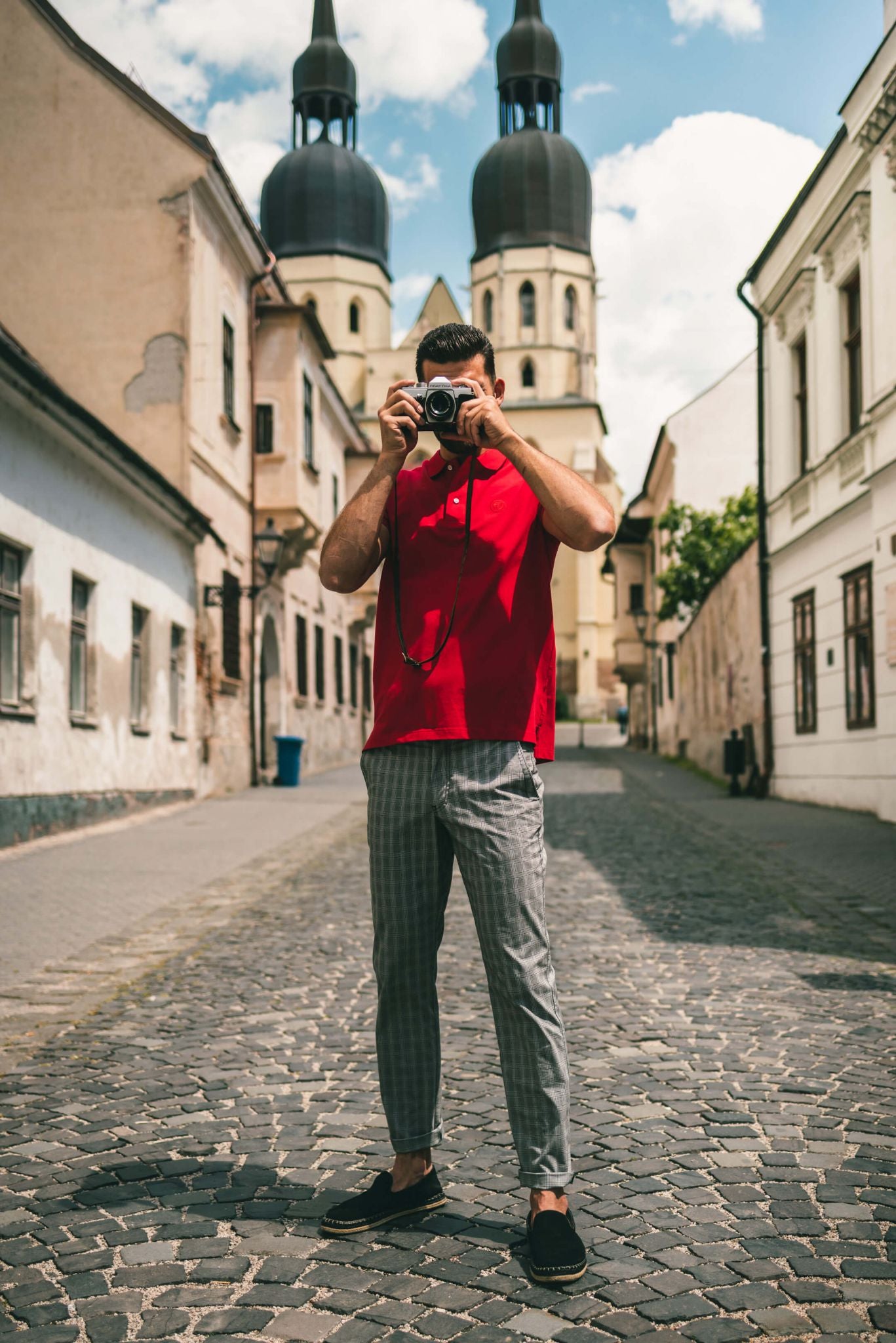 Šedo-hnedé kárované nohavice