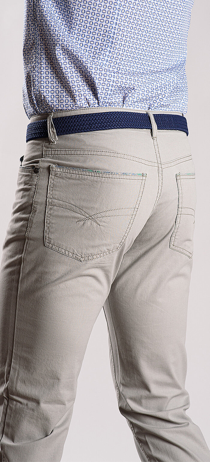 Tenké bledošedé džínsy