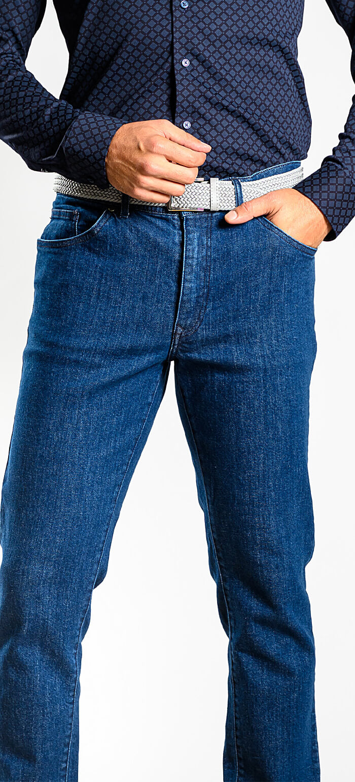 Tmavomodré džínsy