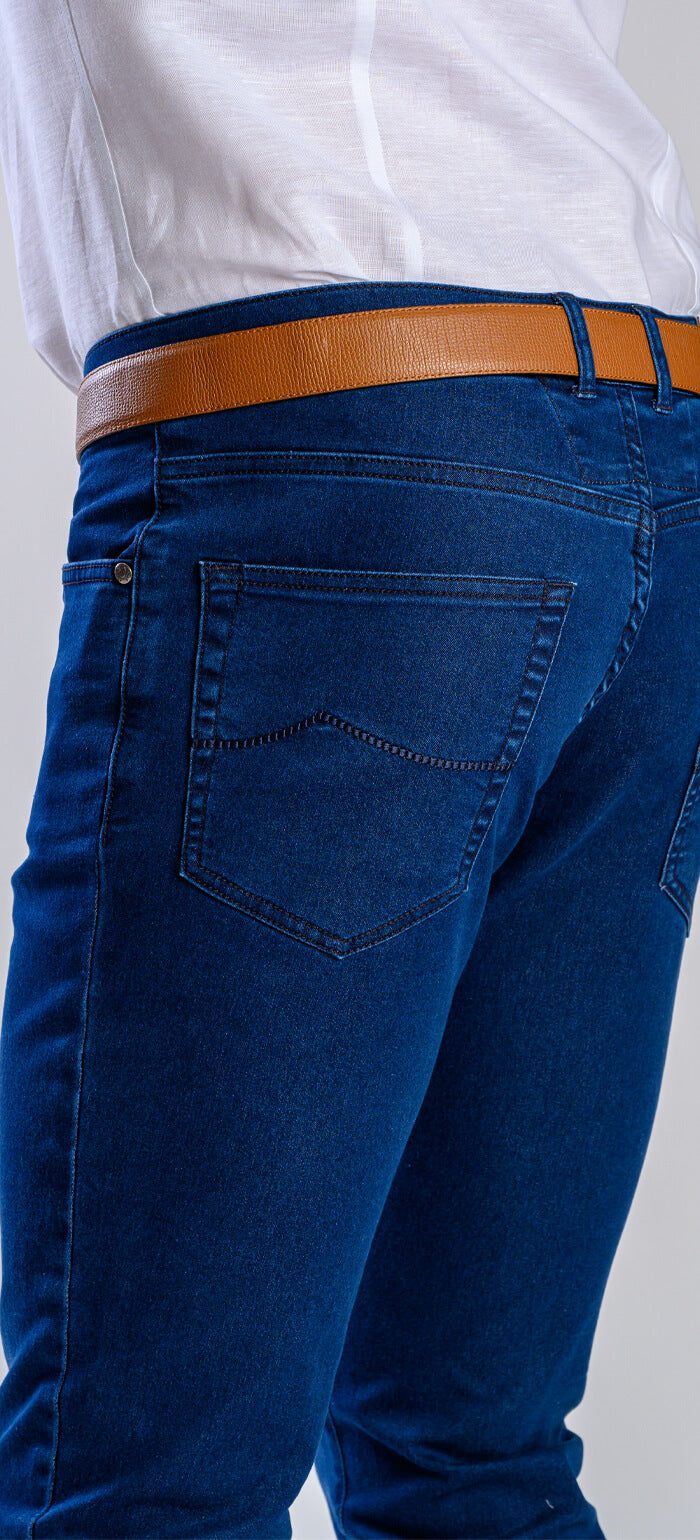 Tmavomodré džínsy