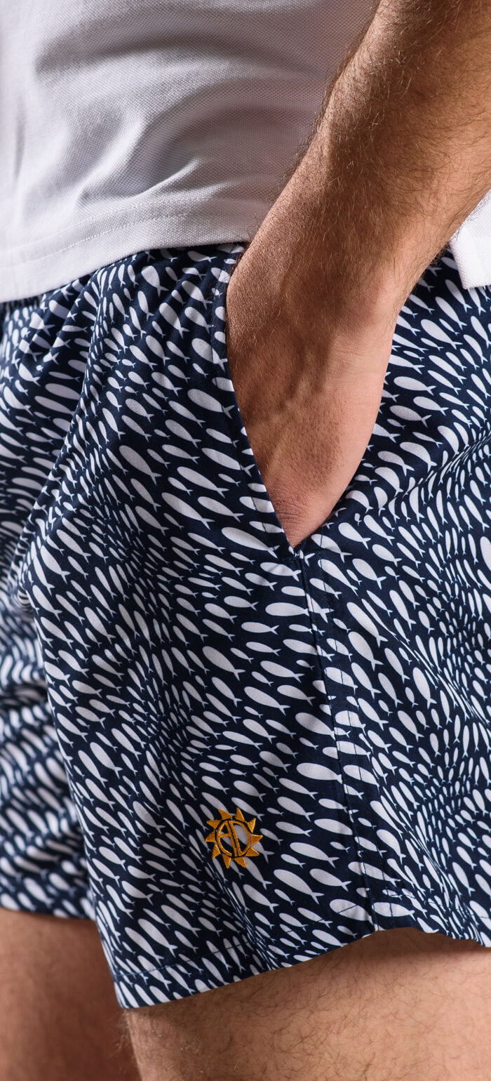 Tmavomodré vzorované plavky