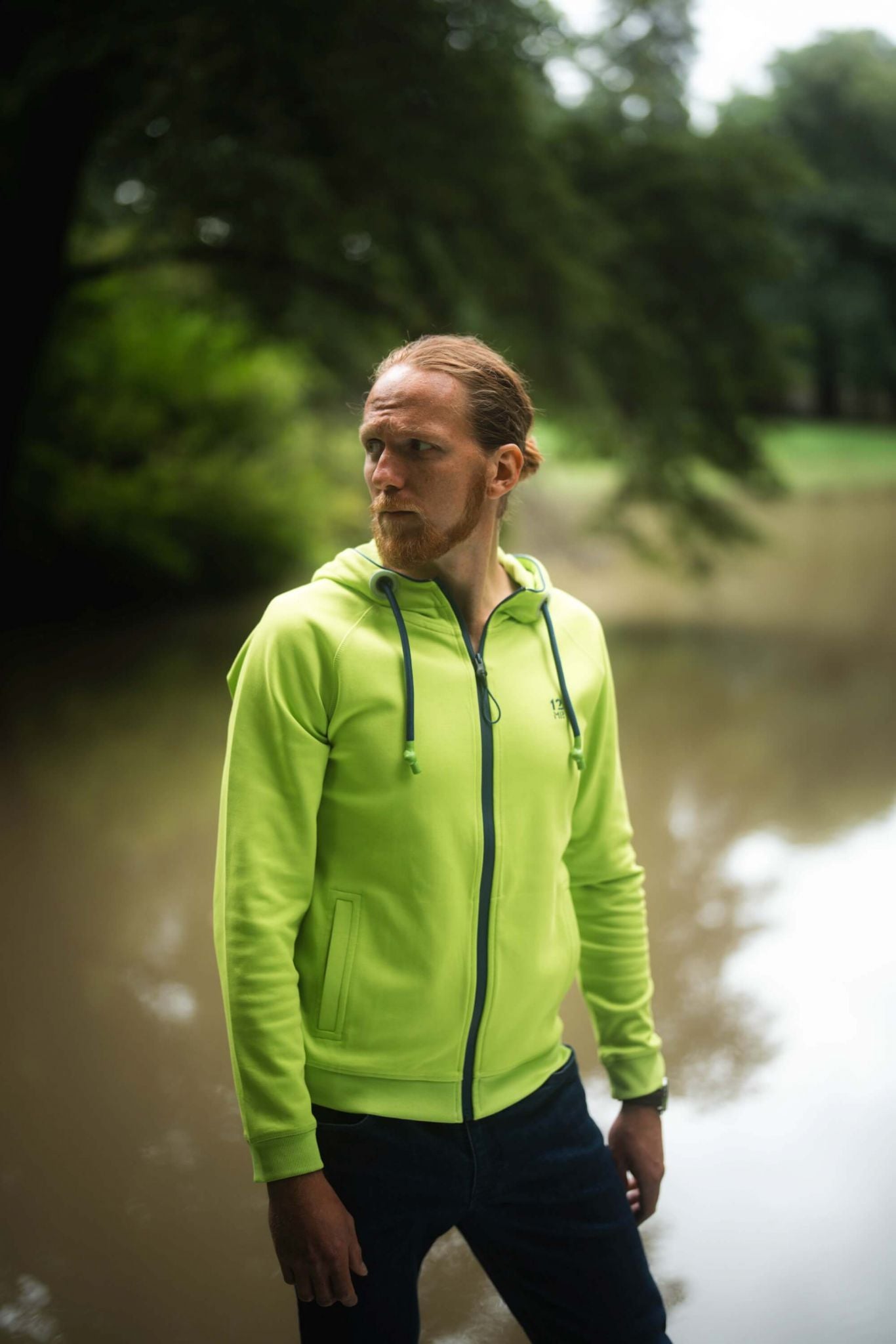 Zelená športová mikina