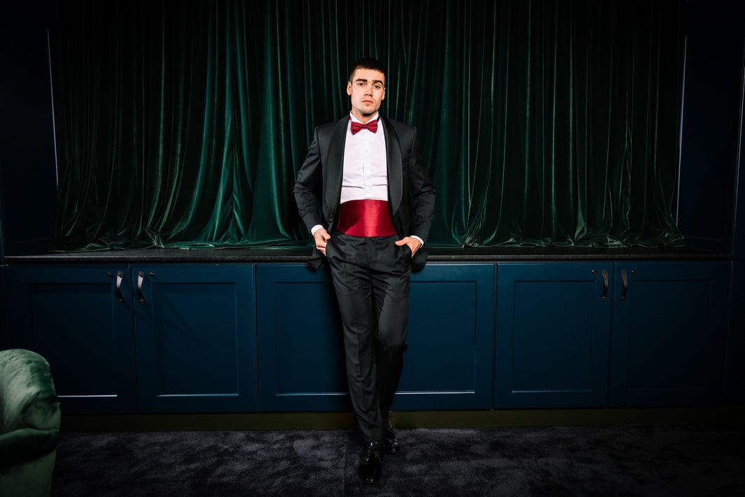 DRESS CODE | Black Tie