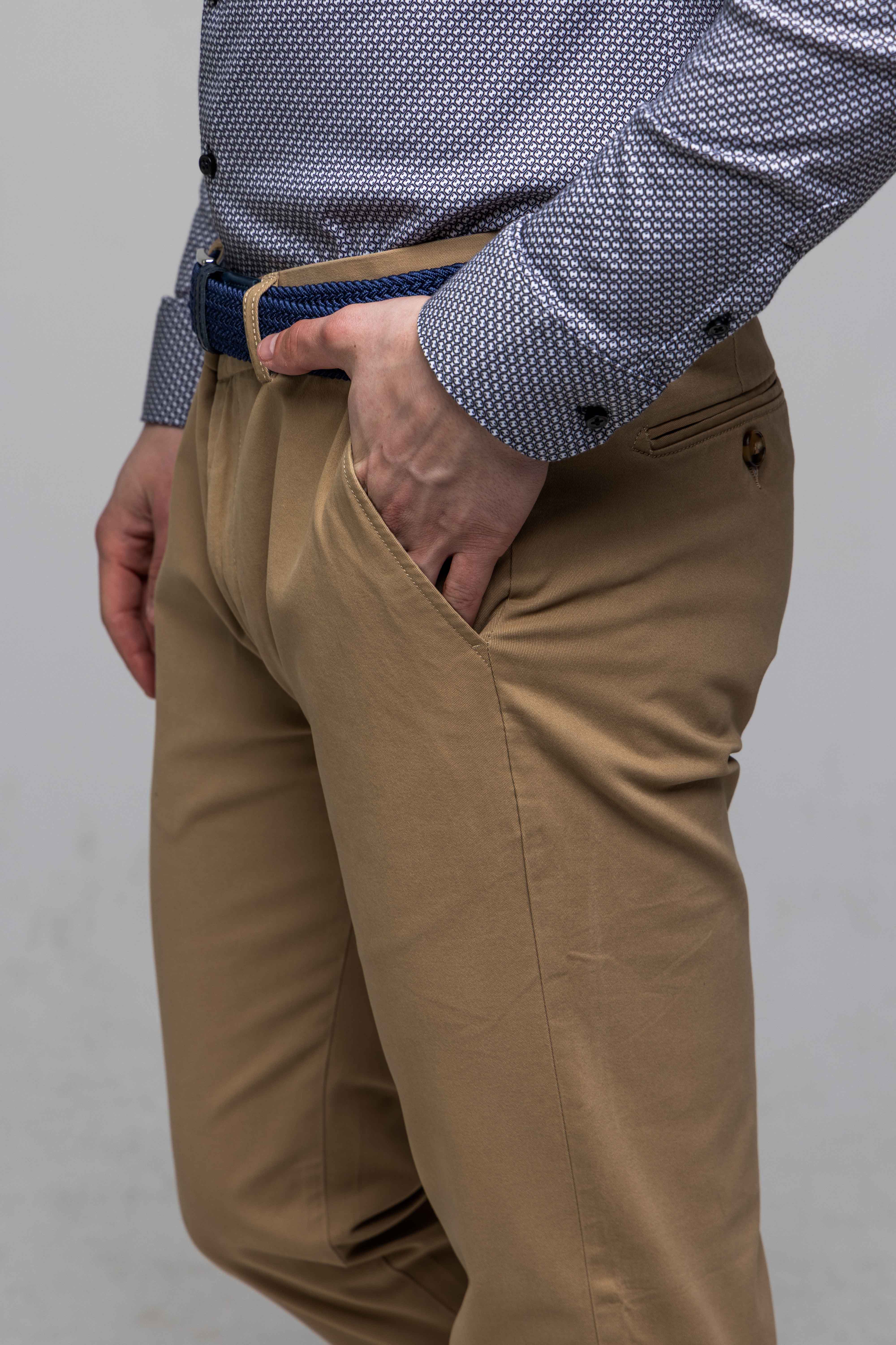 Hnedé chinos nohavice