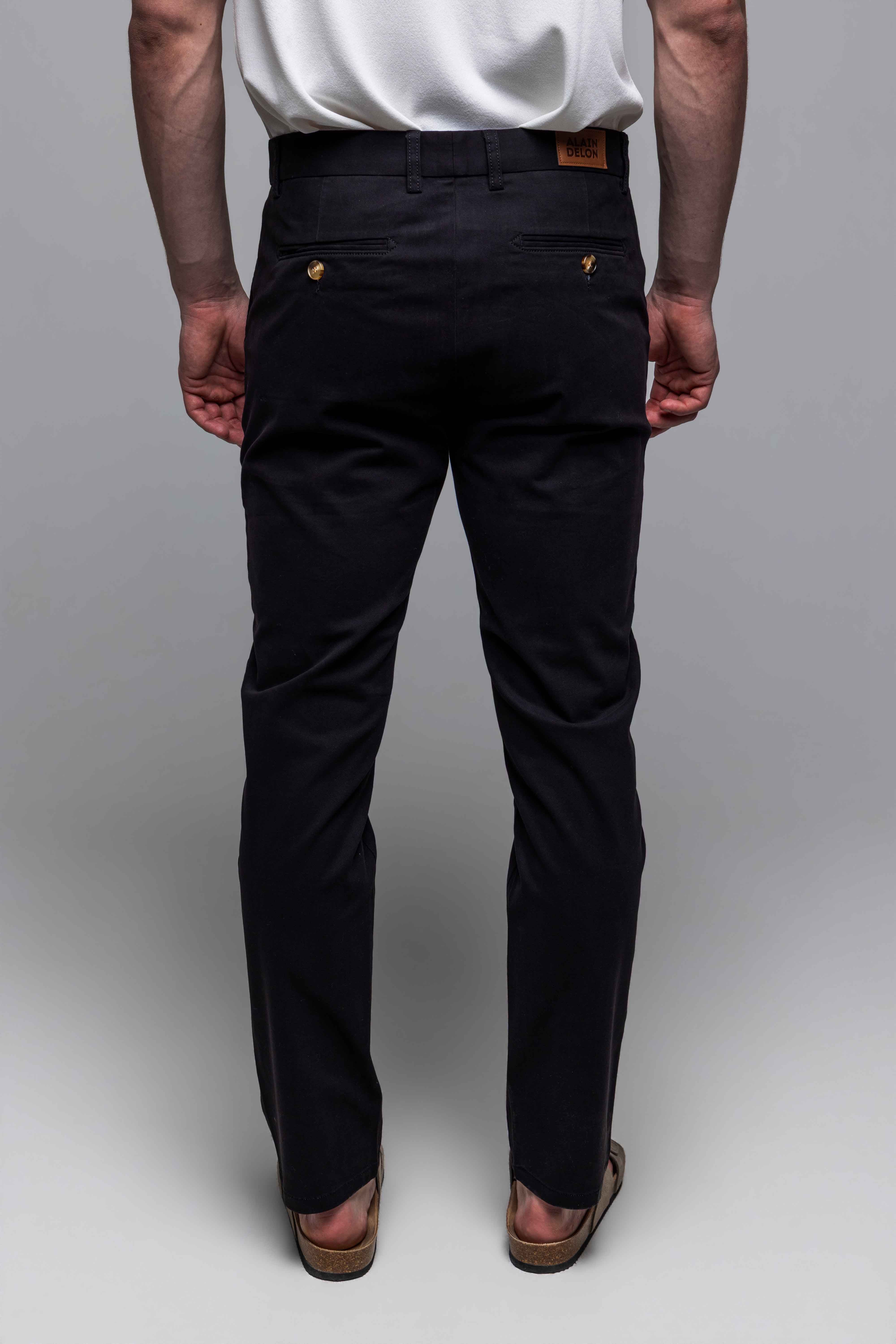 Čierne chinos nohavice