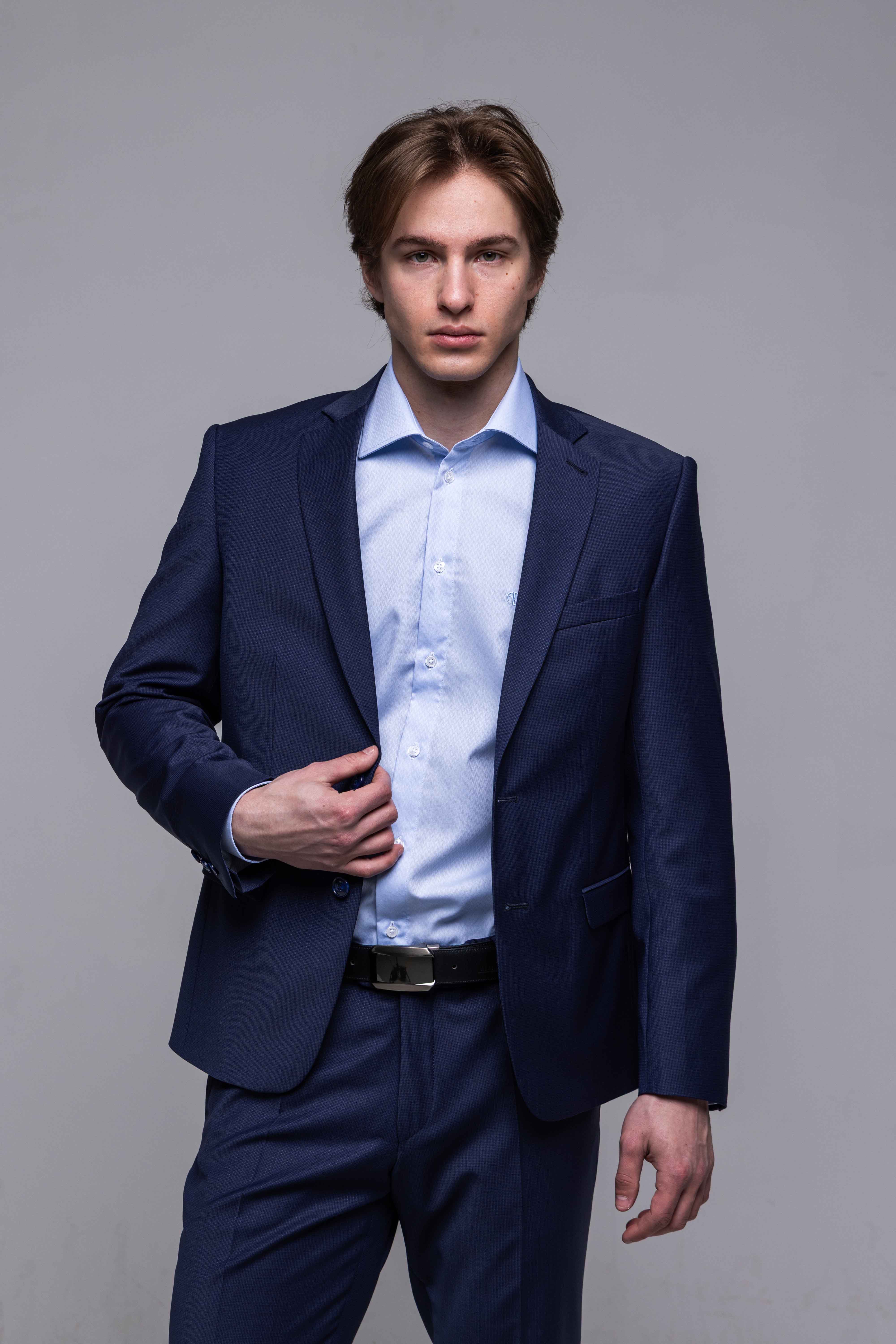 Tmavomodrý Slim Fit oblek s mikro vzorom