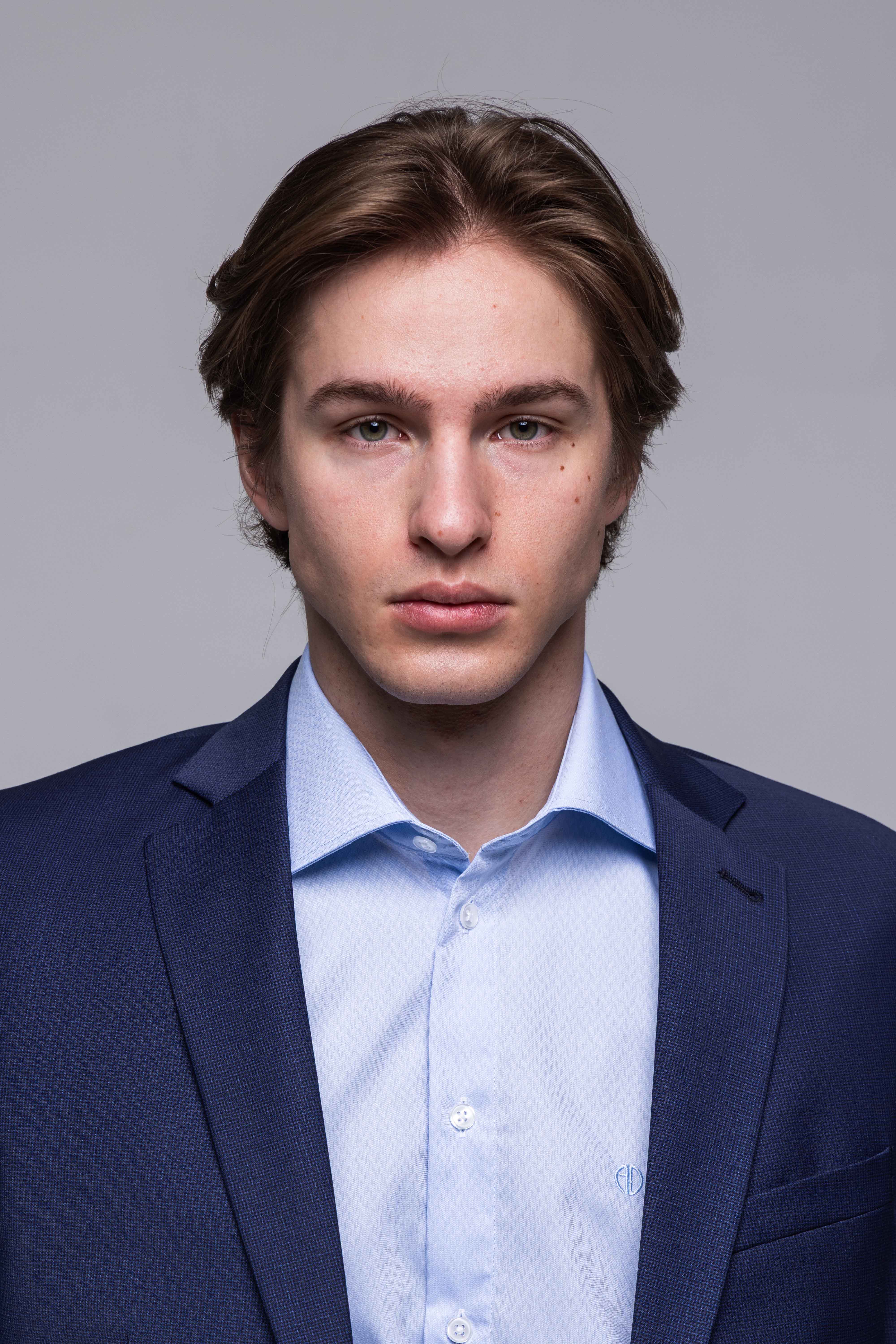 Tmavomodrý Slim Fit oblek s mikro vzorom