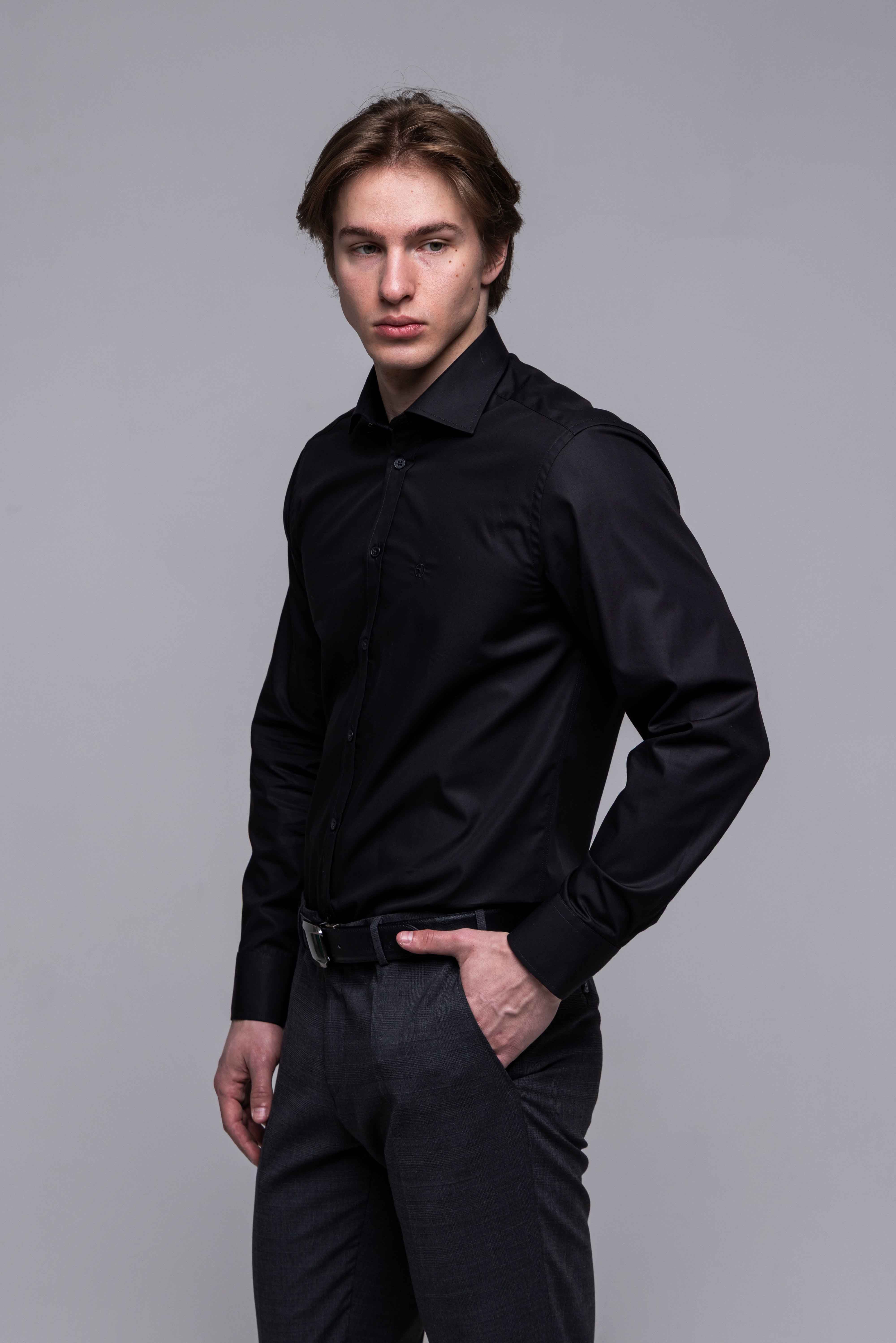 Čierna Slim Fit košeľa