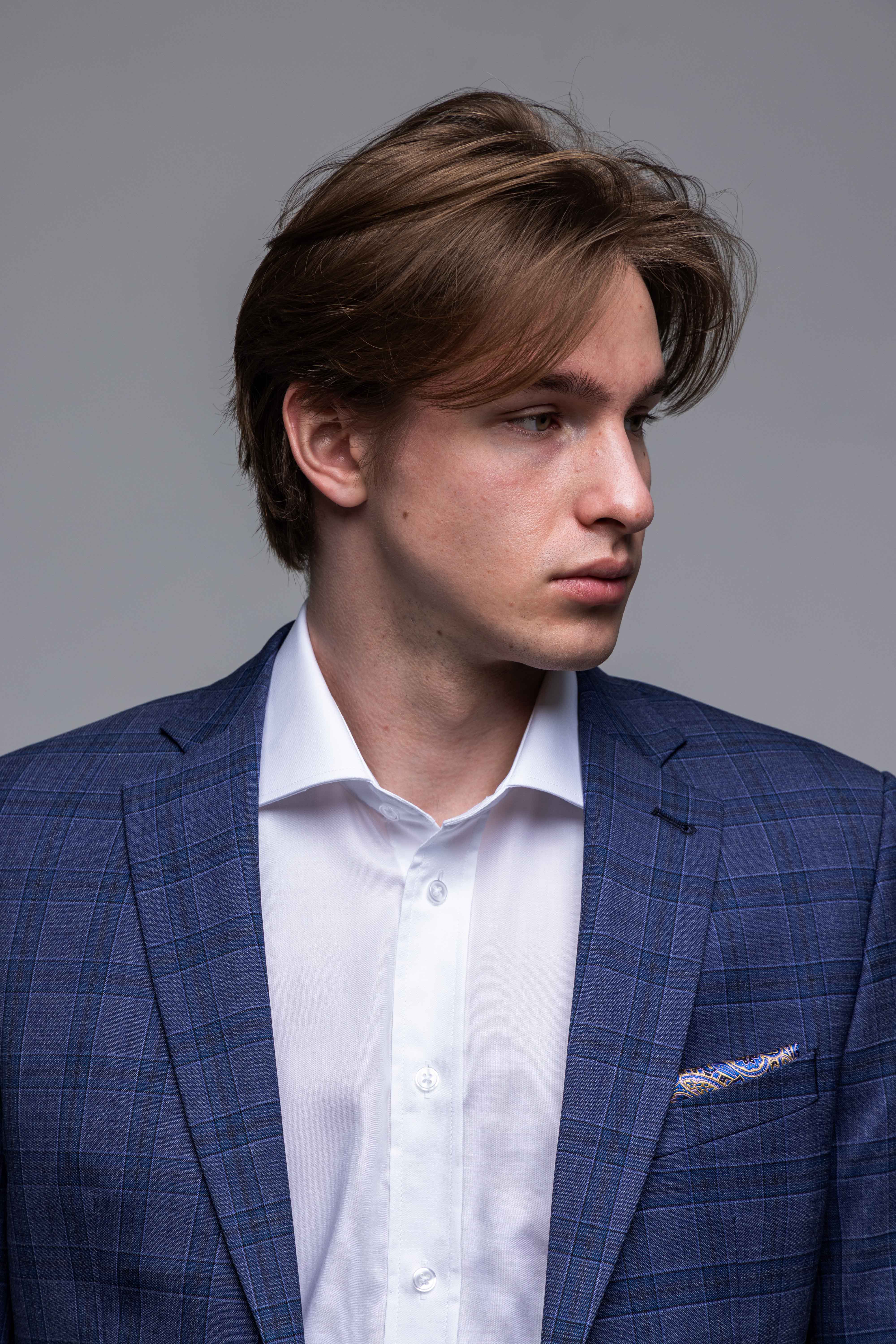 Modrošedý károvaný Slim Fit oblek