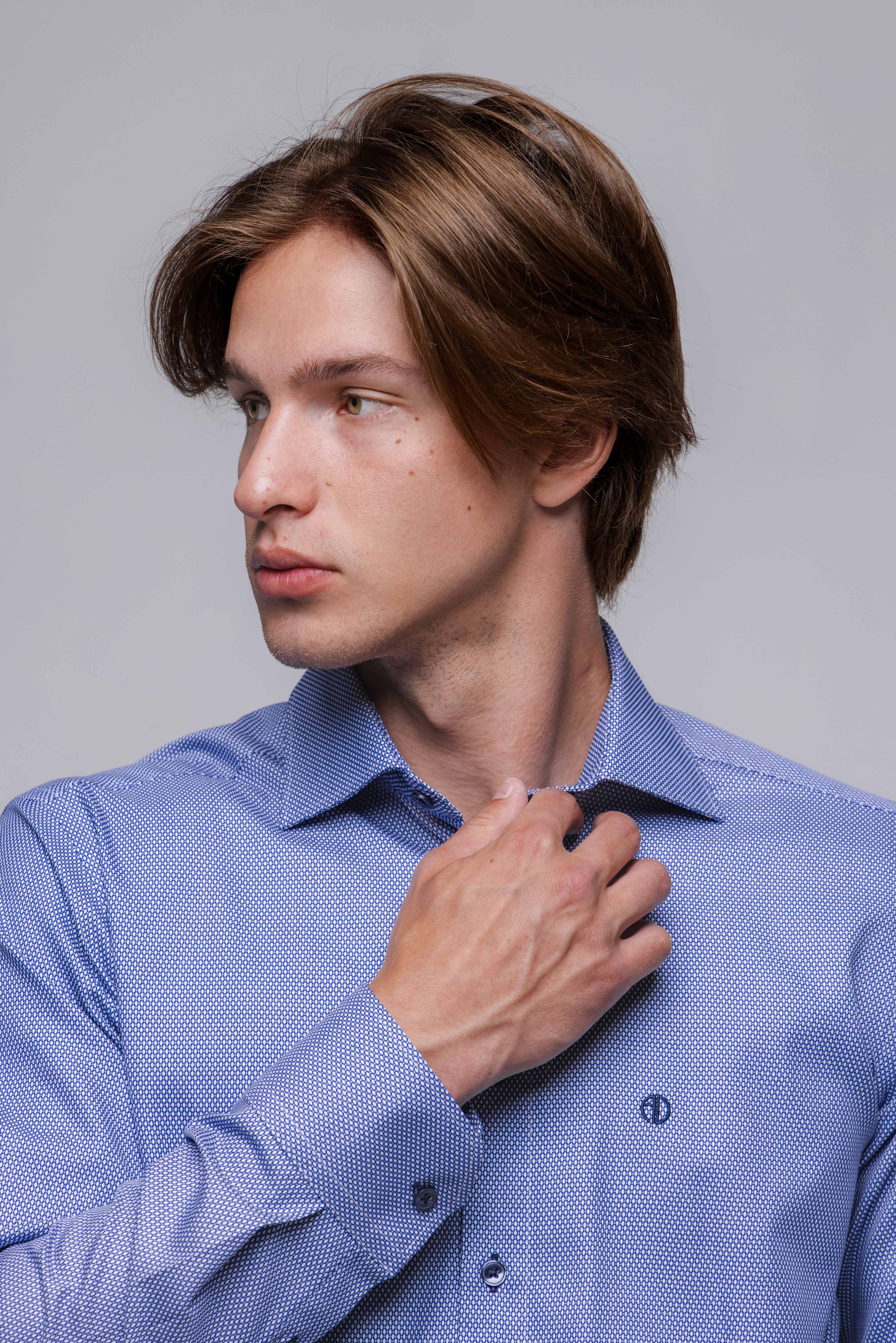 Modro-biela vzorovaná Slim Fit košeľa