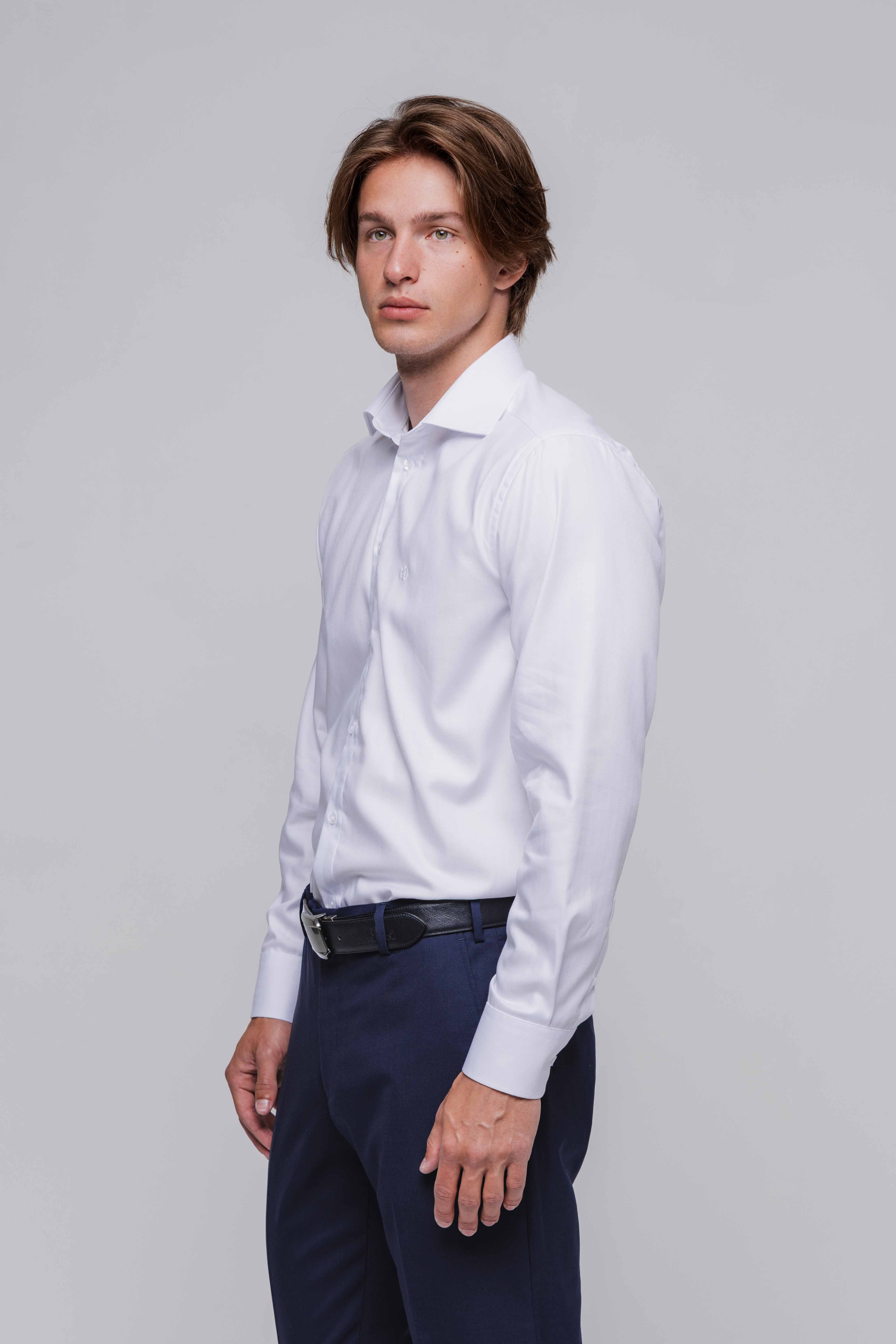 Biela Extra Slim Fit košeľa so vzorom rybia kosť