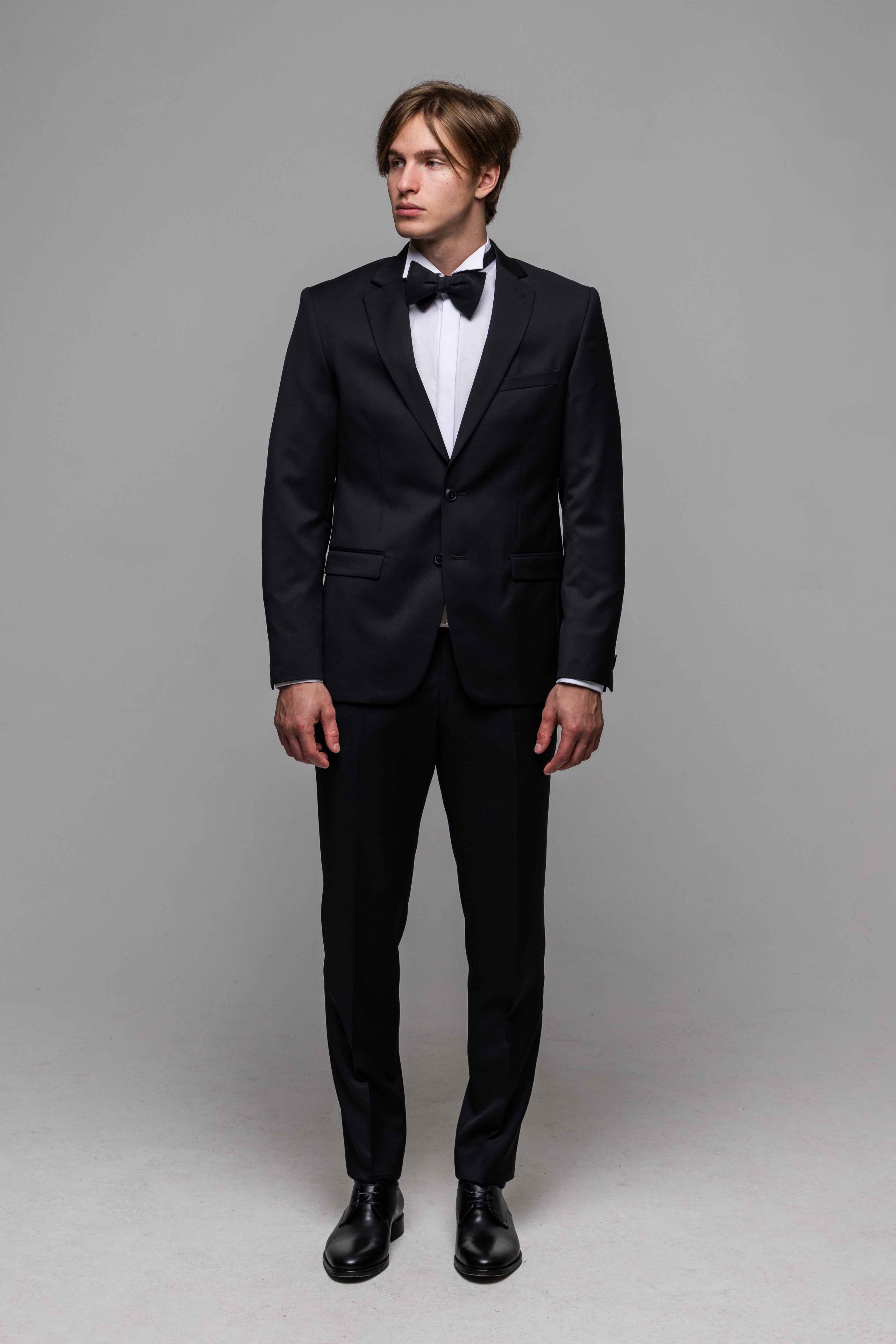 Čierny vlnený oblek XL