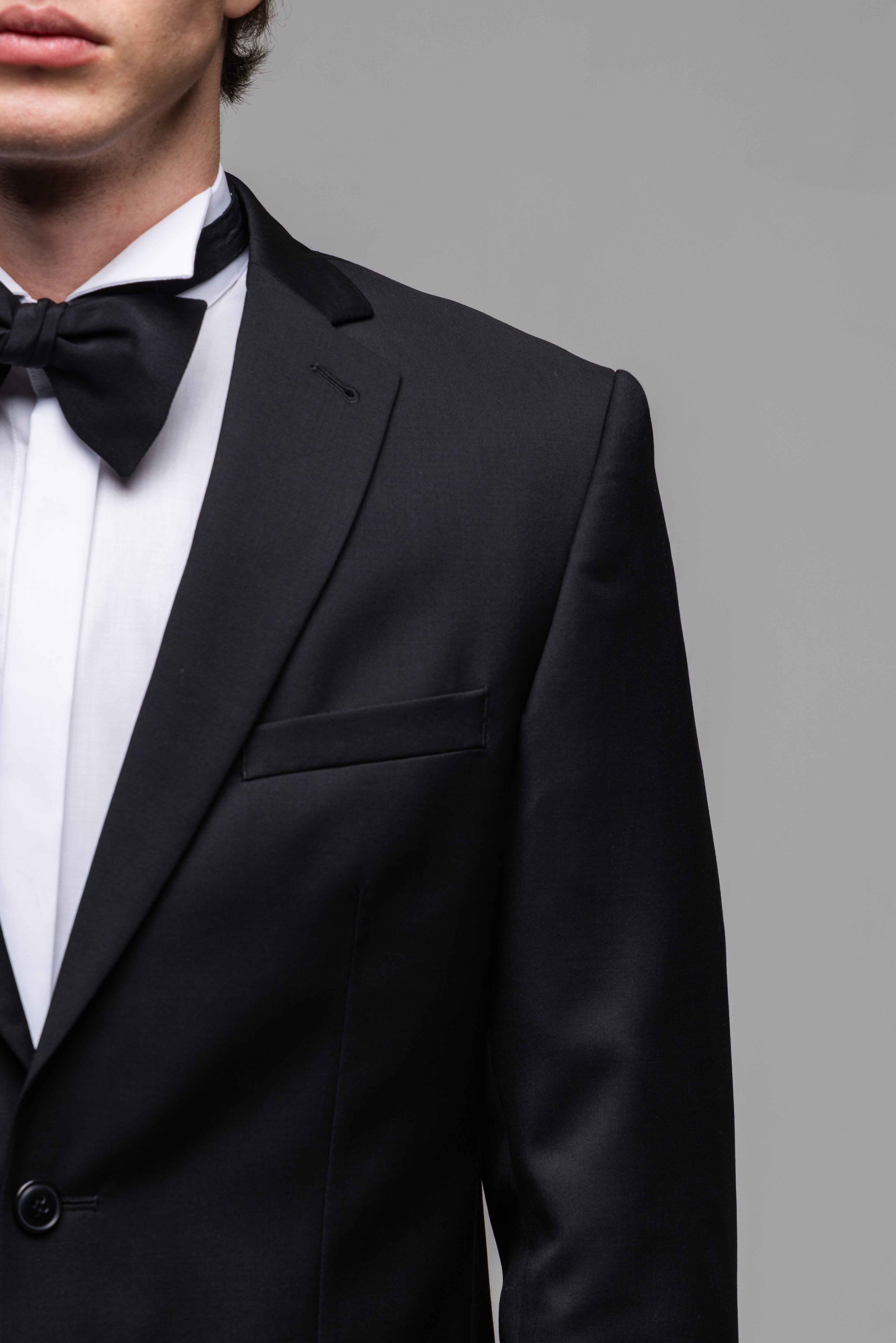 Čierny Slim Fit vlnený oblek