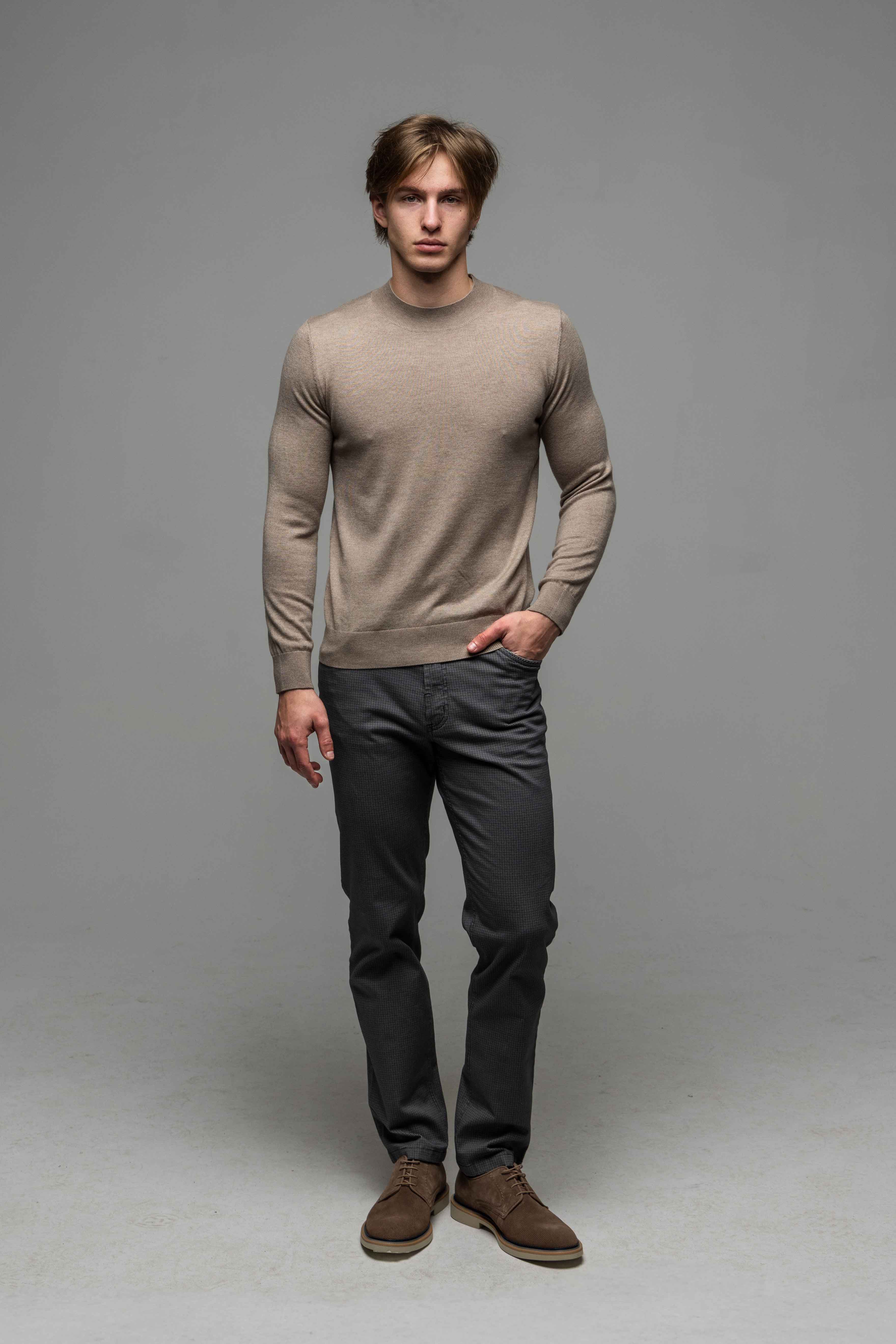 Béžový polorolák