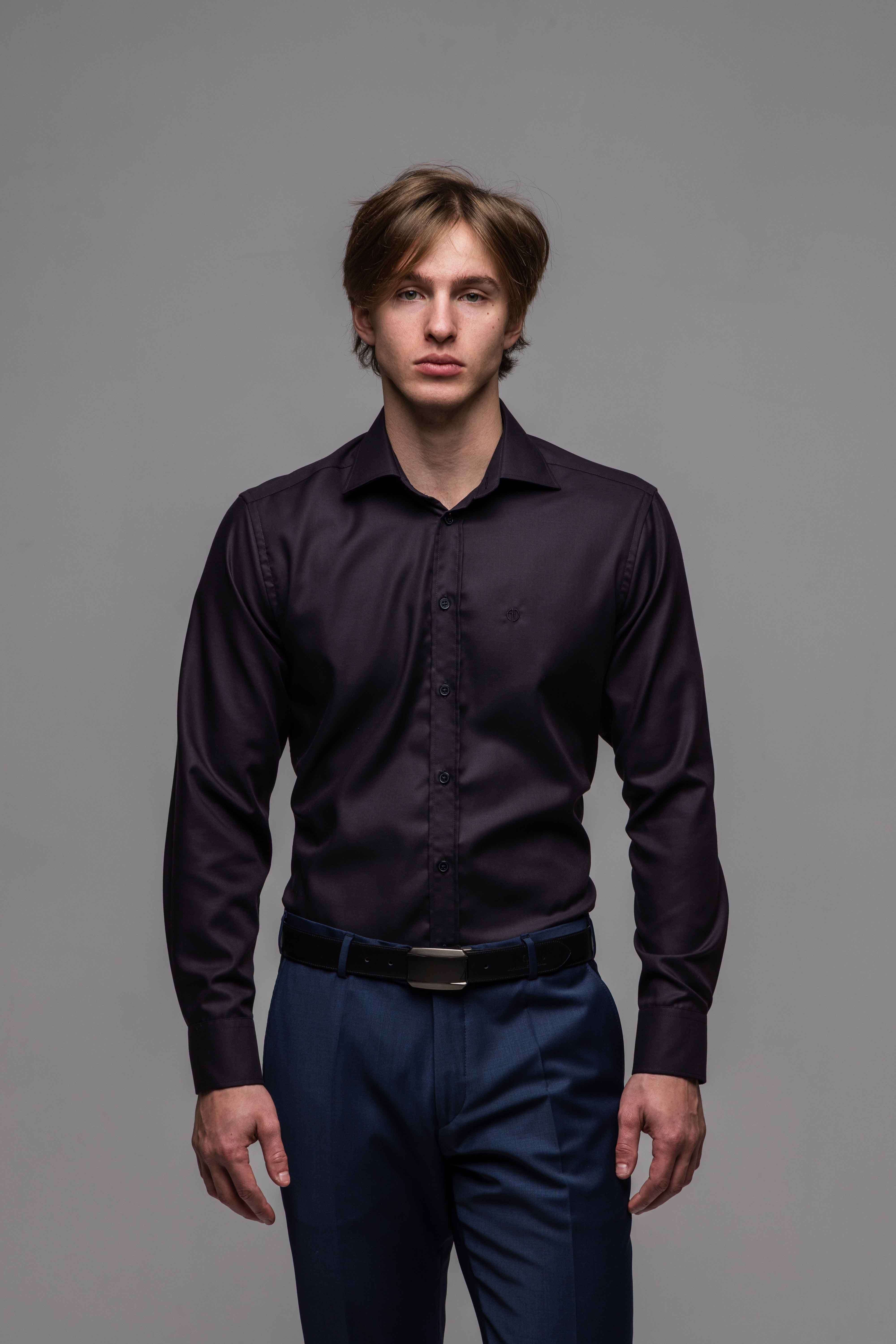 Čierna Classic Fit košeľa