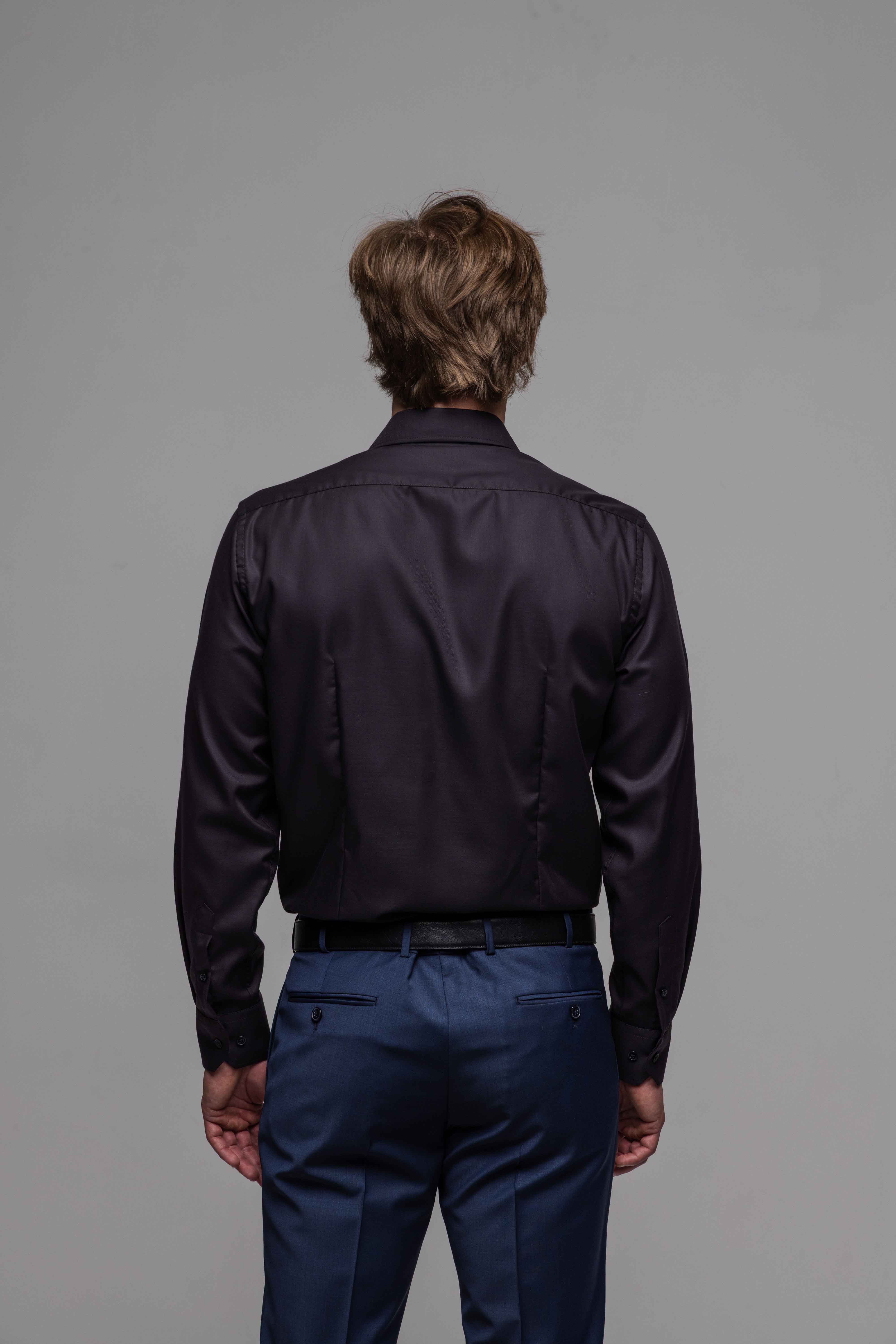 Čierna Extra Slim Fit košeľa