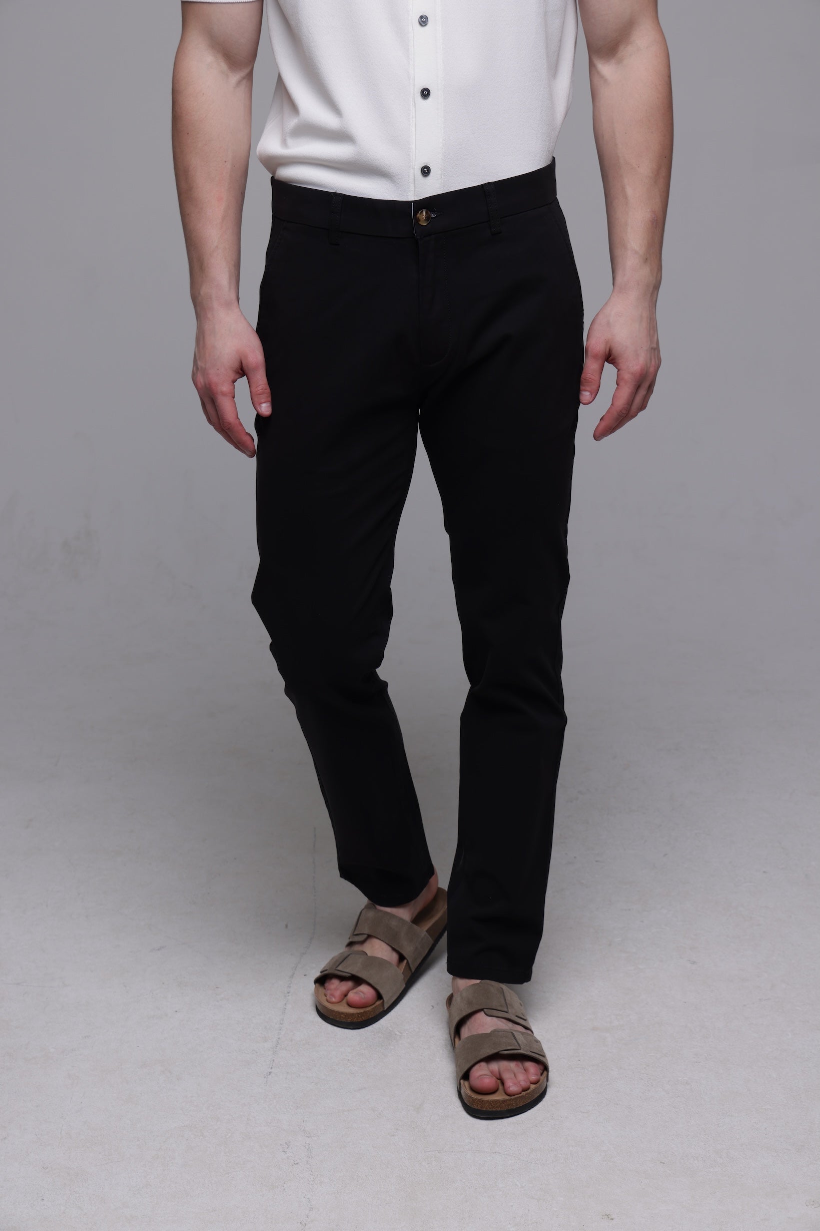 Čierne chinos nohavice