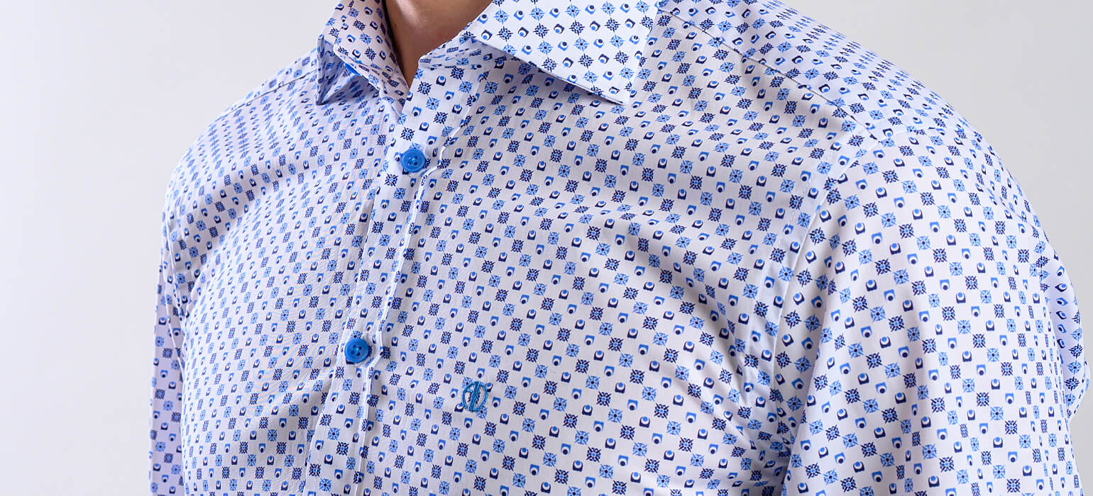 Biela Extra Slim Fit košeľa s modrým vzorom