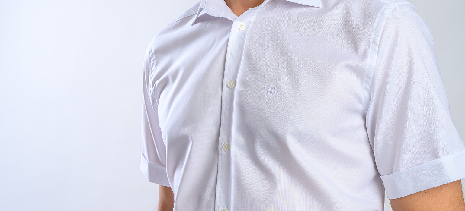 Biela Slim fit košeľa s krátkym rukávom