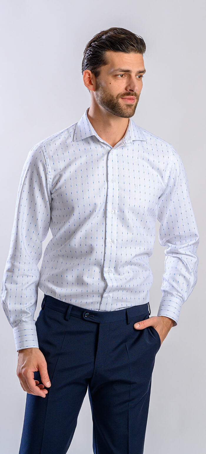 Biela Slim Fit košeľa s modrými pásikmi