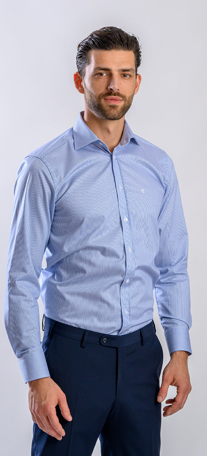 Bielo-modrá pásikavá Slim Fit košeľa
