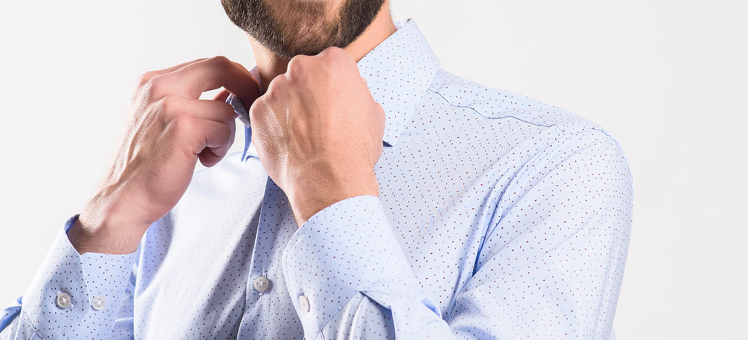 Bledomodrá Classic Fit košeľa