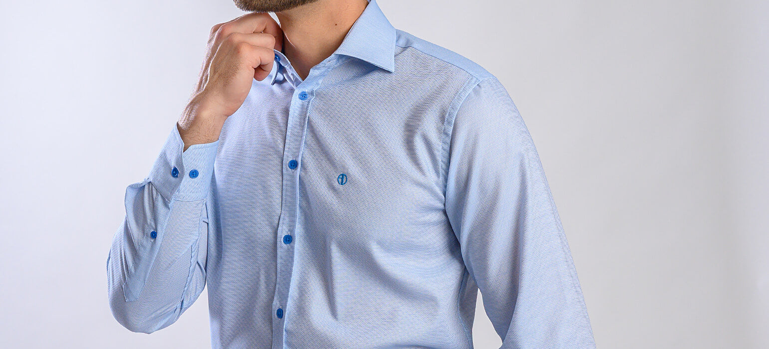 Bledomodrá Extra Slim Fit košeľa