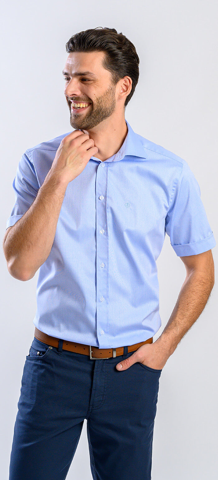 Bledomodrá Slim Fit košeľa s krátkym rukávom