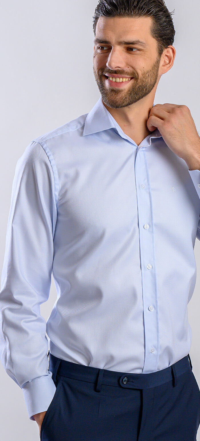 Bledomodrá Slim Fit košeľa