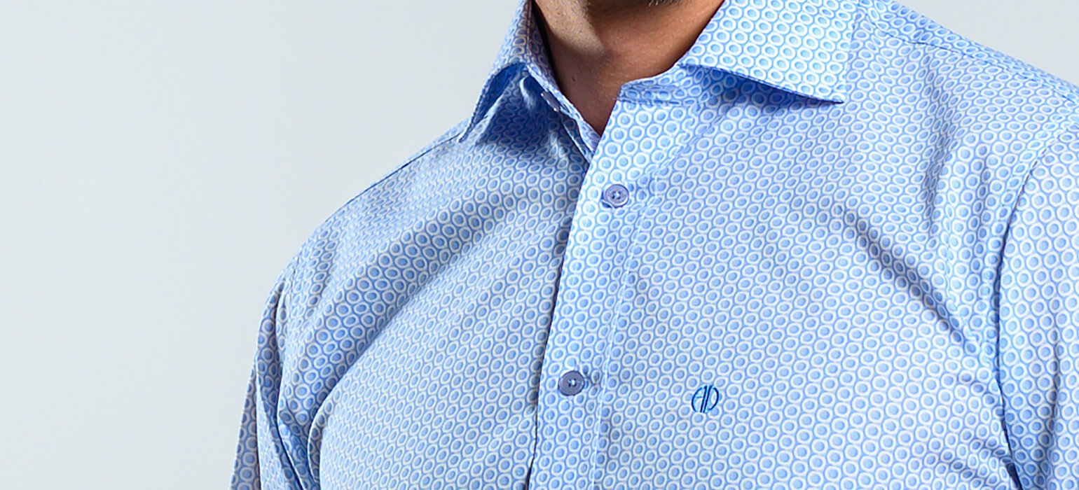 Bledomodrá vzorovaná Slim Fit košeľa