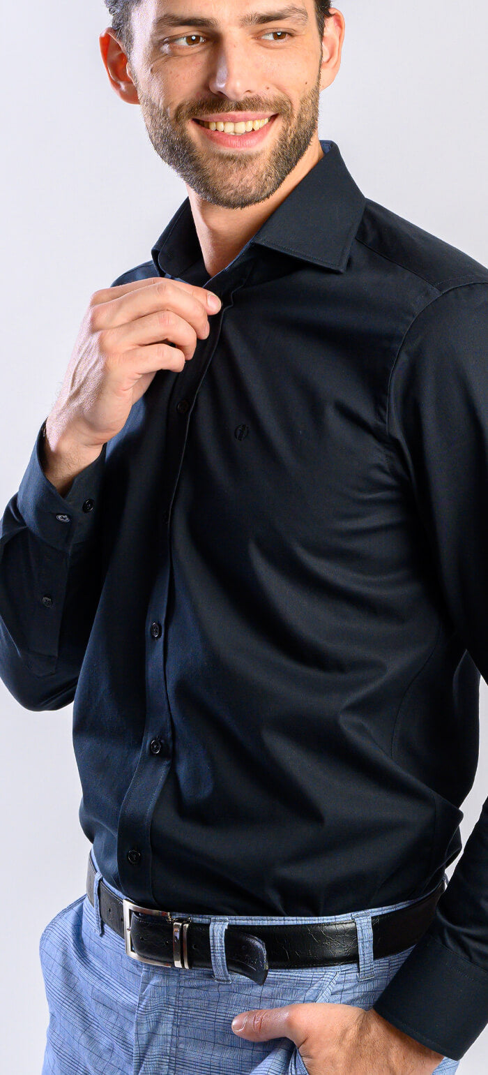 Čierna Extra Slim Fit košeľa