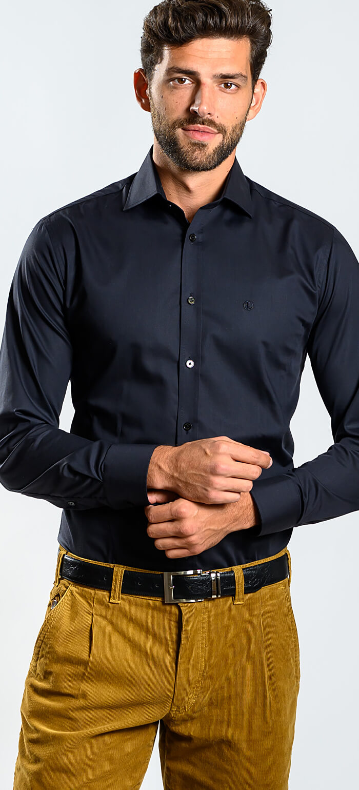 Čierna Extra Slim Fit košeľa