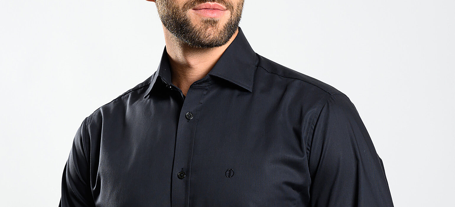 Čierna Extra Slim Fit košeľa