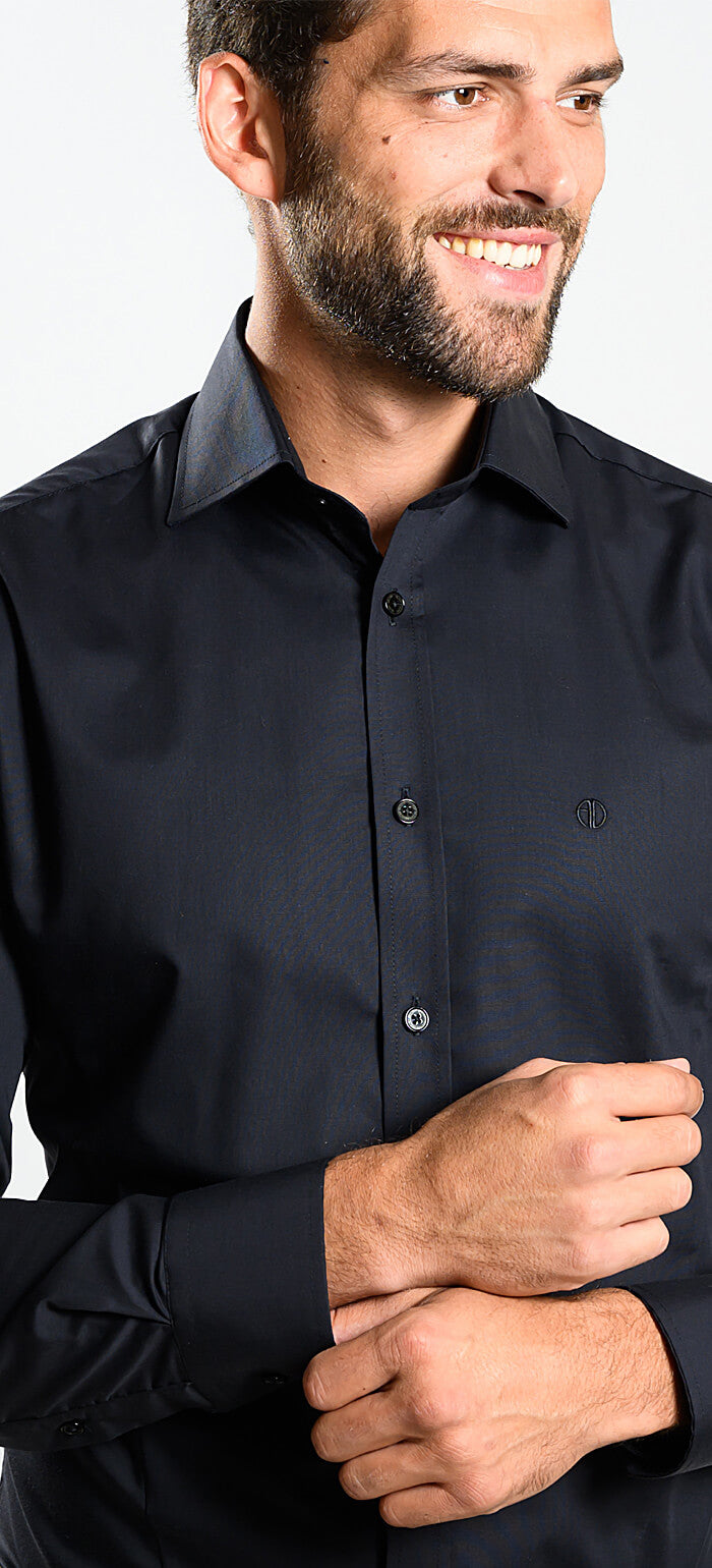 Čierna Extra Slim Fit košeľa