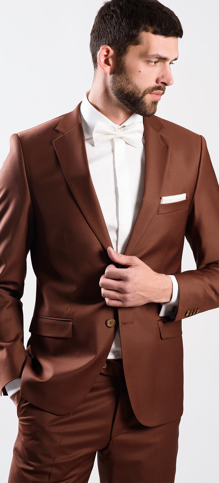 Škoricový svadobný Slim Fit oblek