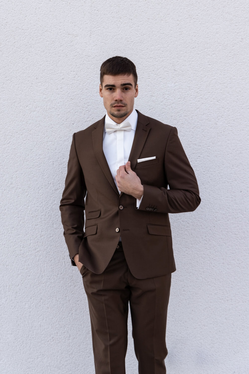 Tmavohnedý svadobný Slim Fit oblek