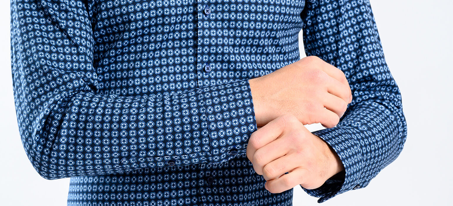 Tmavomodrá strečová Extra Slim Fit košeľa s bledomodrým vzorom