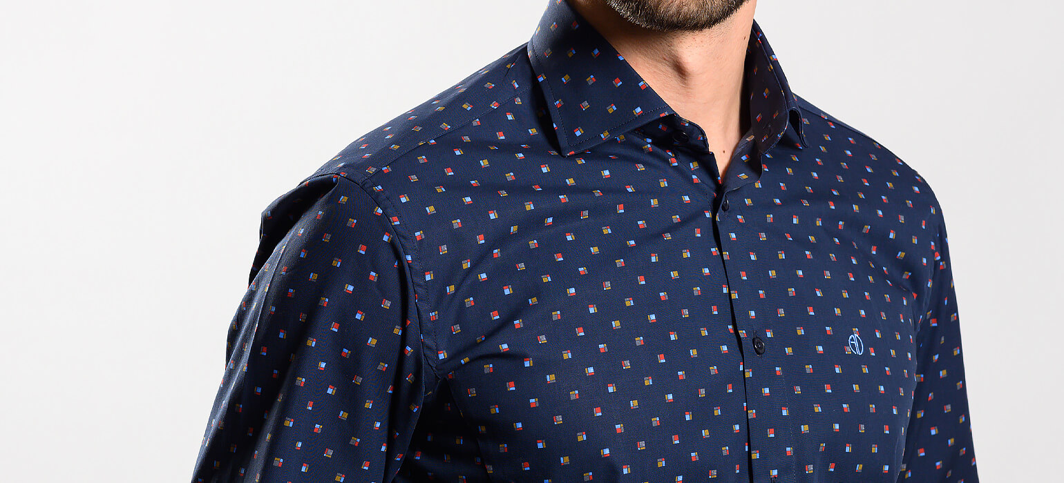 Tmavomodrá voľnočasová Extra Slim Fit košeľa