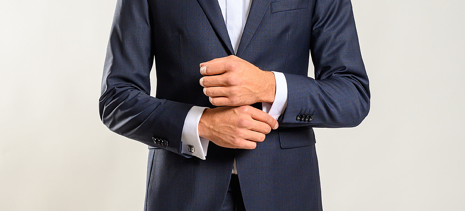 Tmavomodrý Slim Fit oblek